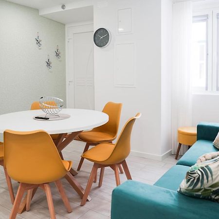 Nazare One Bedroom, 2 Mins From The Beach Bagian luar foto