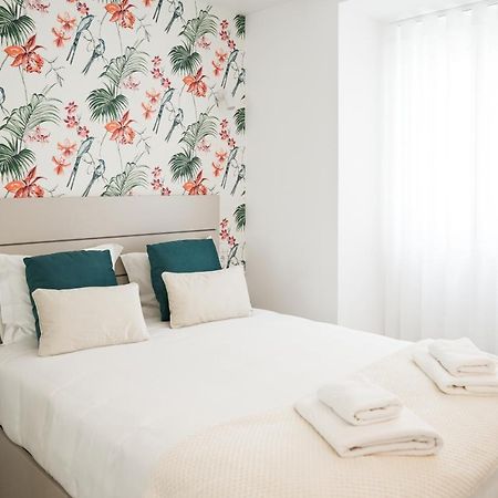 Nazare One Bedroom, 2 Mins From The Beach Bagian luar foto