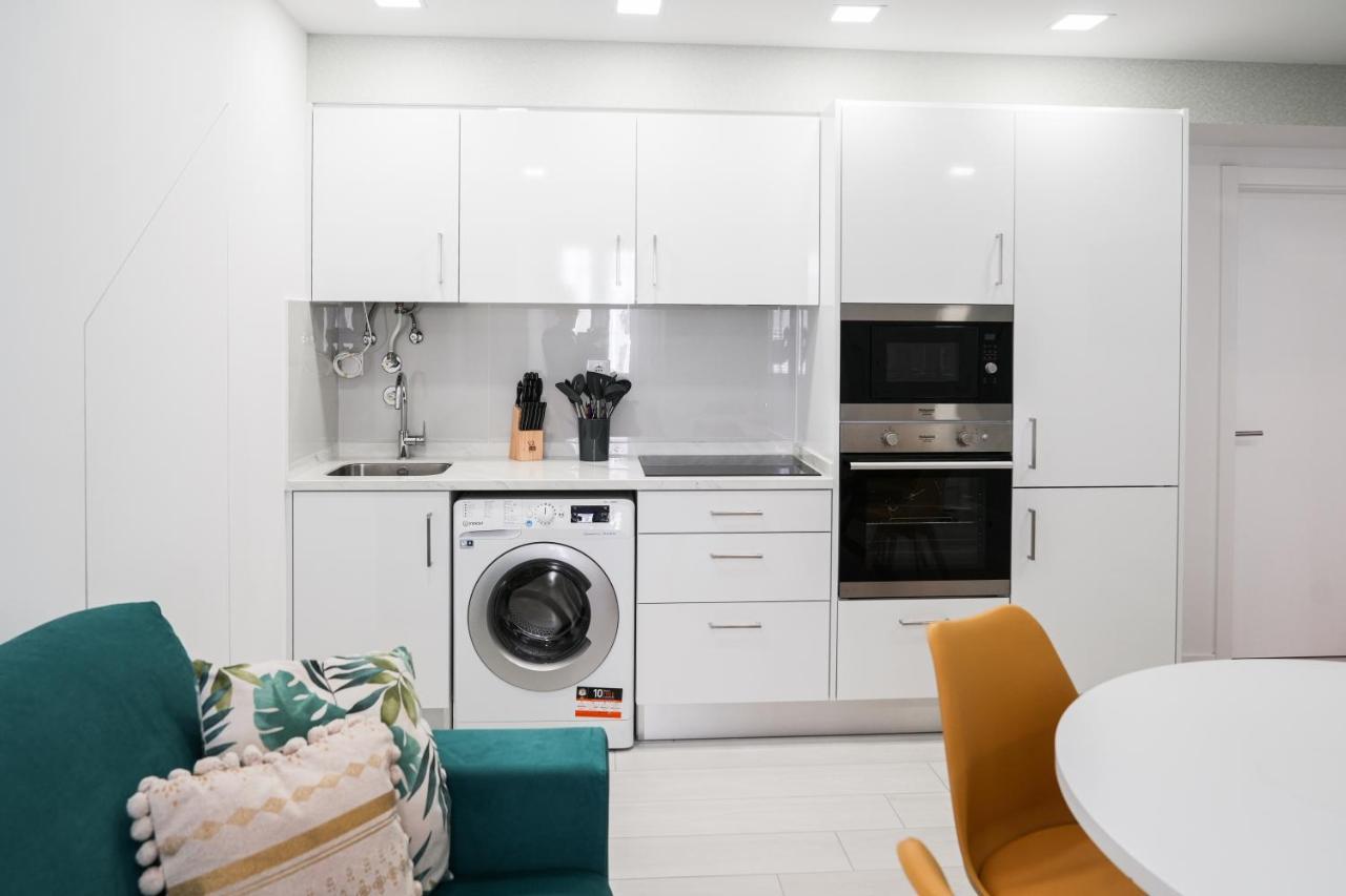Nazare One Bedroom, 2 Mins From The Beach Bagian luar foto